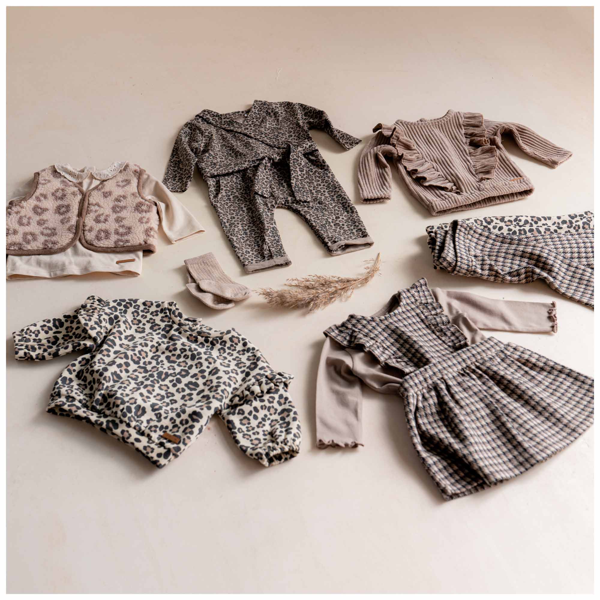 Prénatal baby trui lange mouwen effen taupe