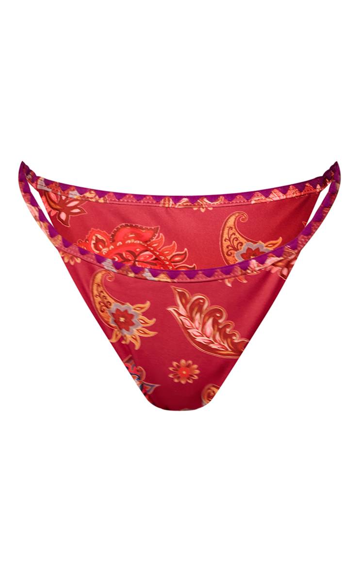 Rose Vif Bas De Bikini String Imprimé Paisley Avec Surpiqûre Décorative