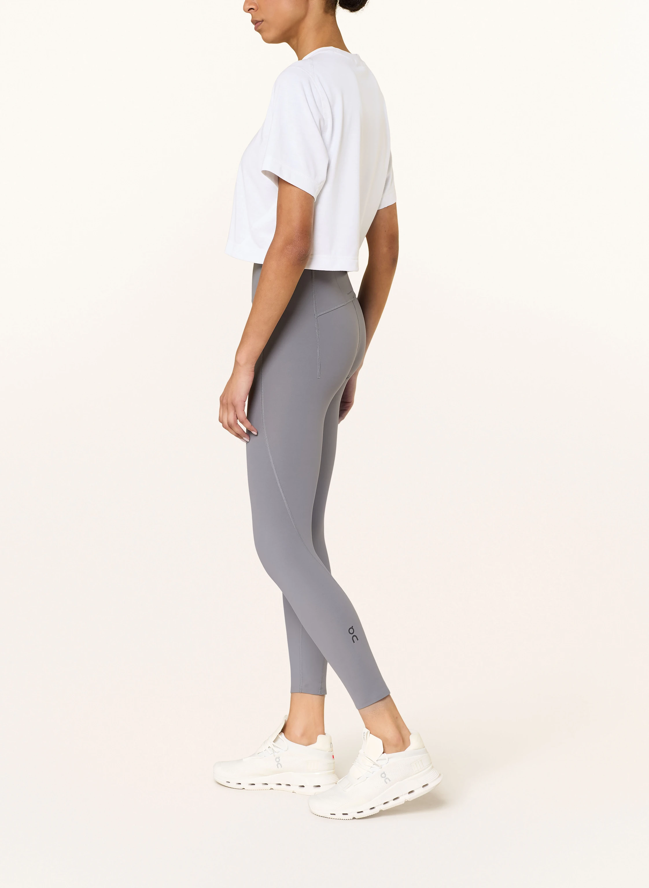 On Tights STUDIO