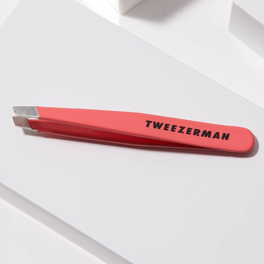 Tweezerman Mini Slant Tweezer Geranium