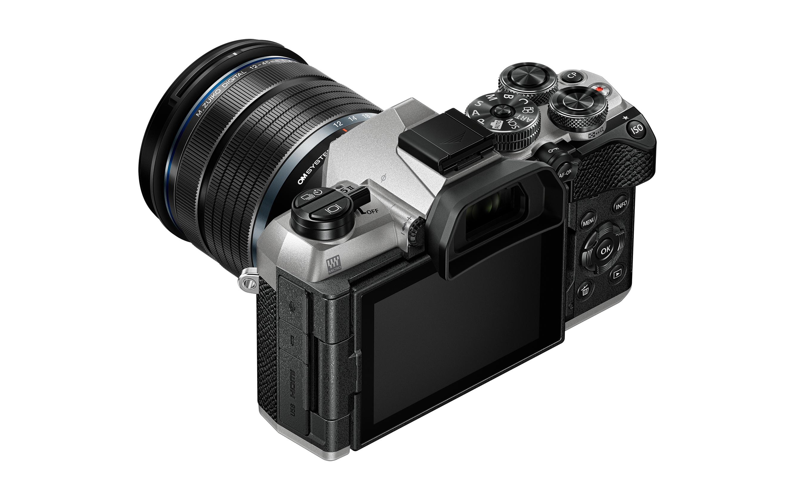 Fotokamera OM-5 II M.Zuiko Digital ED 12-45mm Kit Silber<br>Ultrakompakte, leichte spiegellose Kamera mit Objektiv