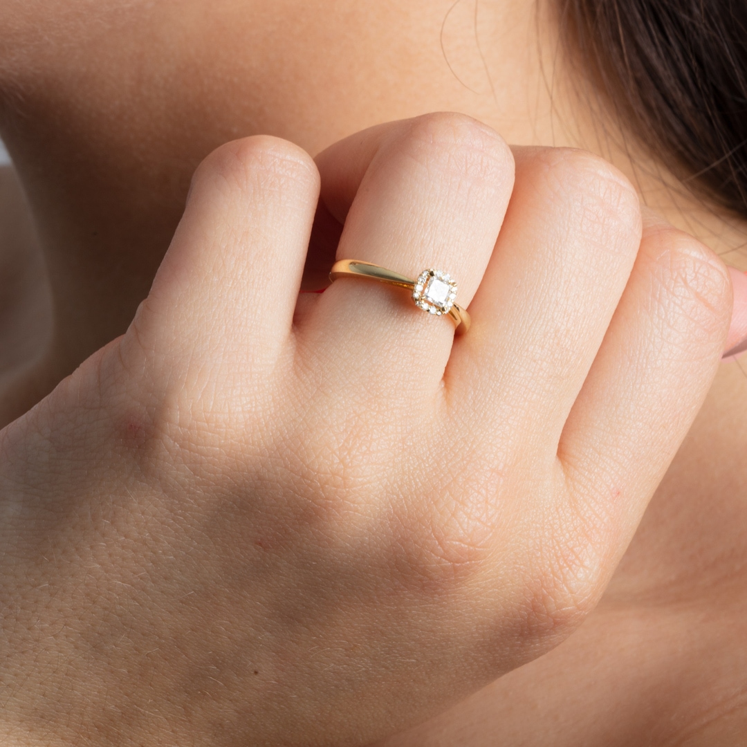 Verlobungsring 750/18 K Gelbgold mit Diamanten 0.32ct H/si
