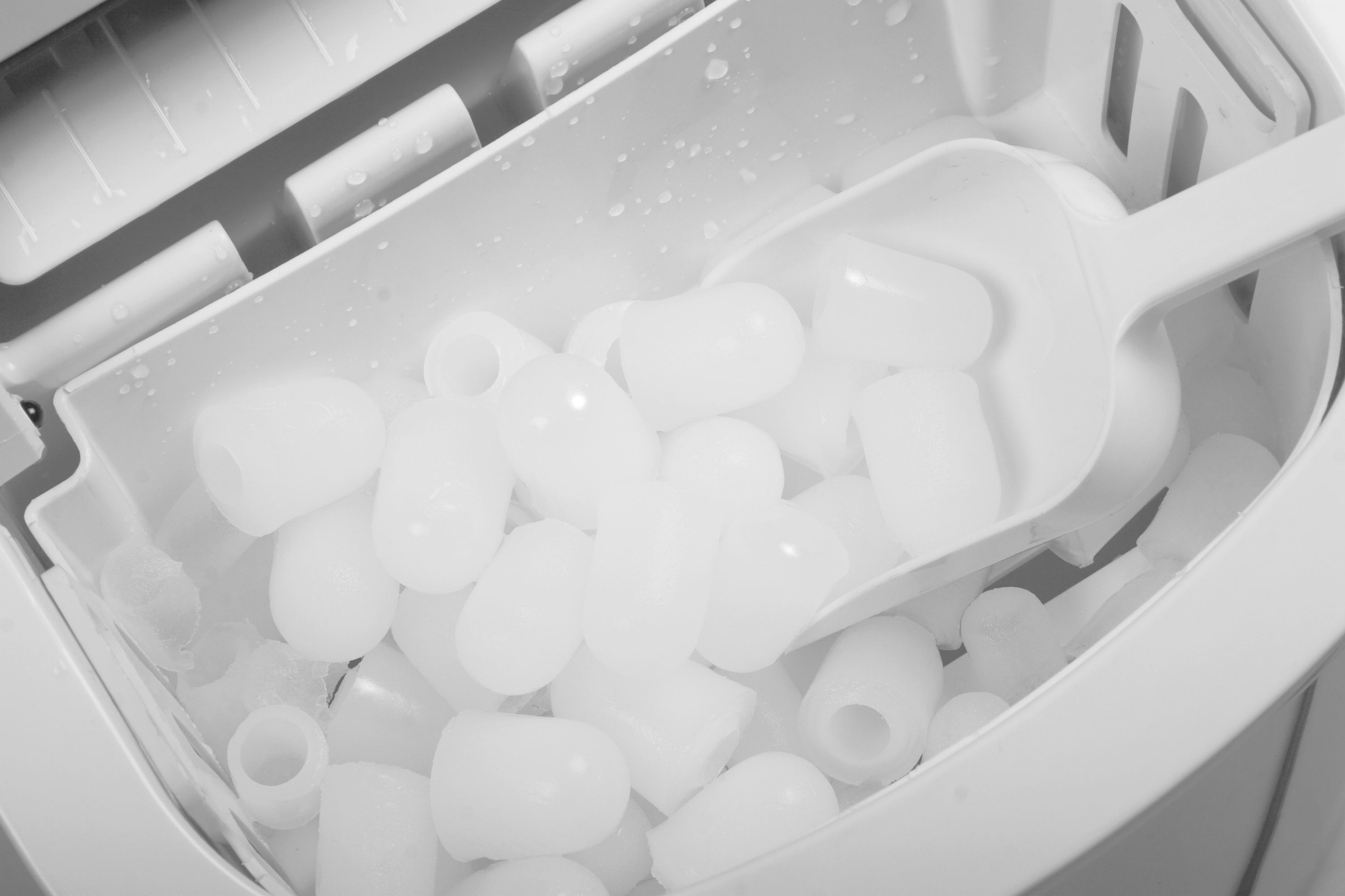 Eiswürfelmaschine Edelstahl 1.2L - 12 kg / 24 h