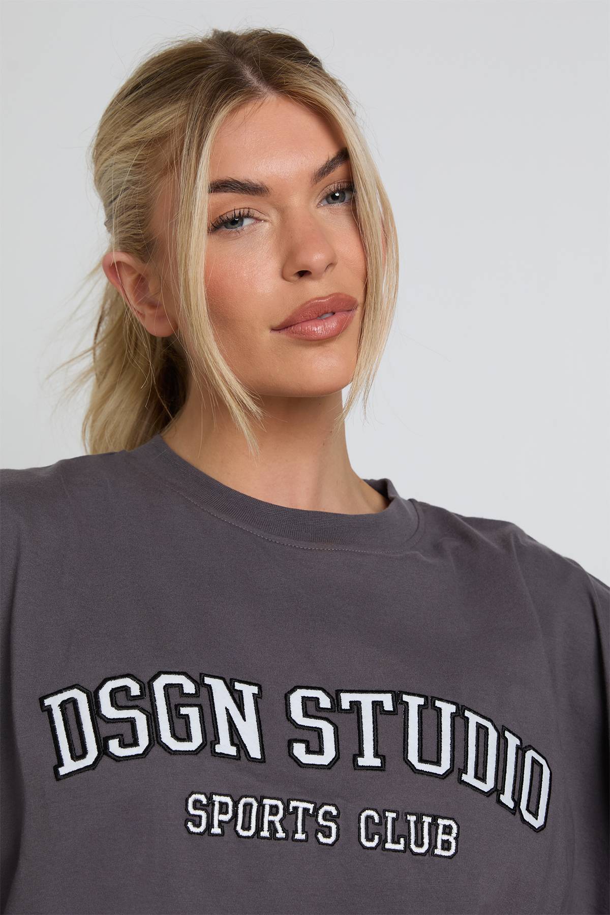 T-shirt Oversize À Appliqué Dsgn Studio