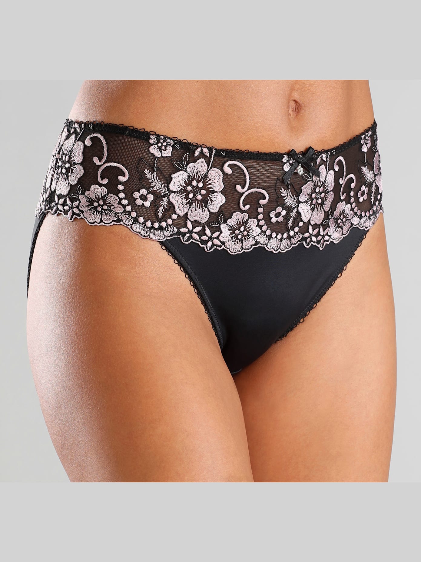 Bas de maillot de bain slip élégant aux superbes détails
