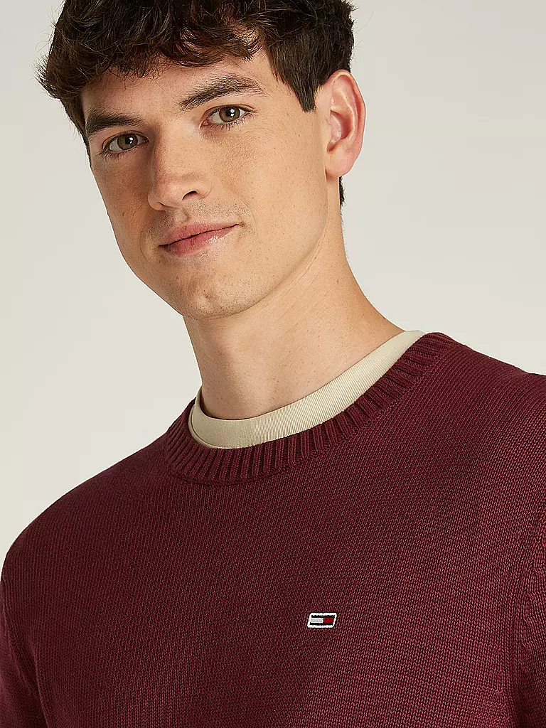 TOMMY JEANS Pullover beere