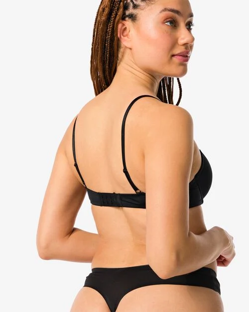 string sans coutures noir