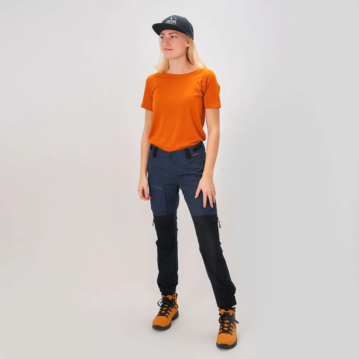 Urberg Women's Bjørndalen Hiking Pants Midnight Navy