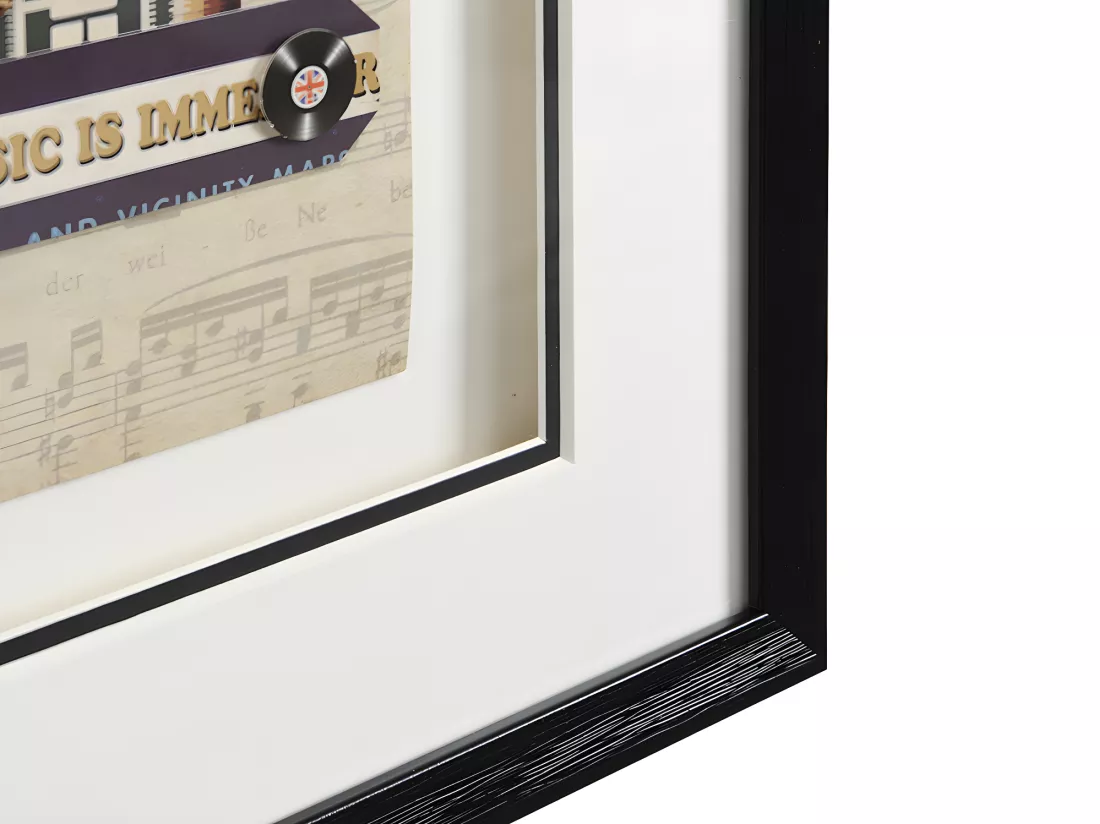 Tableau collage guitare effet 3D HERO avec cadre noir - 50 x 70 cm - Multicolore
