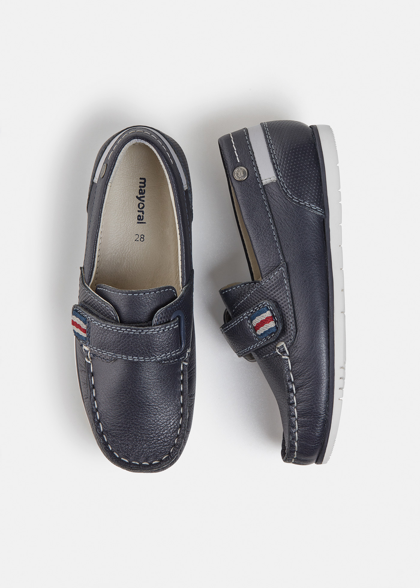 Sapatos náuticos de couro com fecho de velcro para meninos