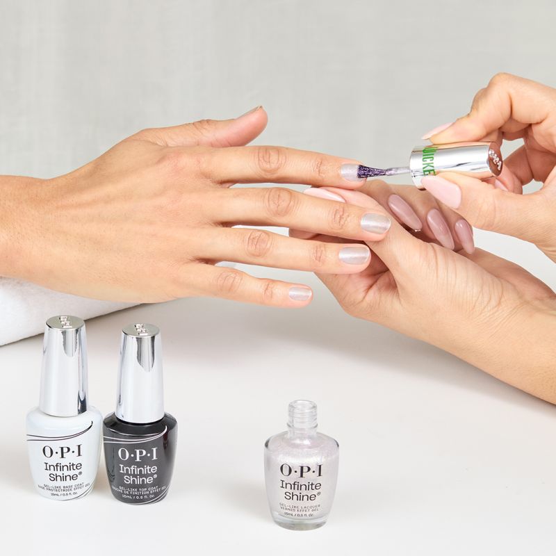 Vernis Infinite Shine Vegan Don't Hide Your Magic Wicked OPI 15ml
