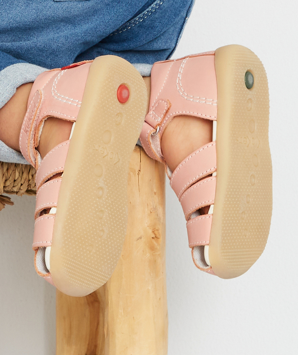 KICKERSLES SANDALES ROSES PREMIERS PAS EN CUIR