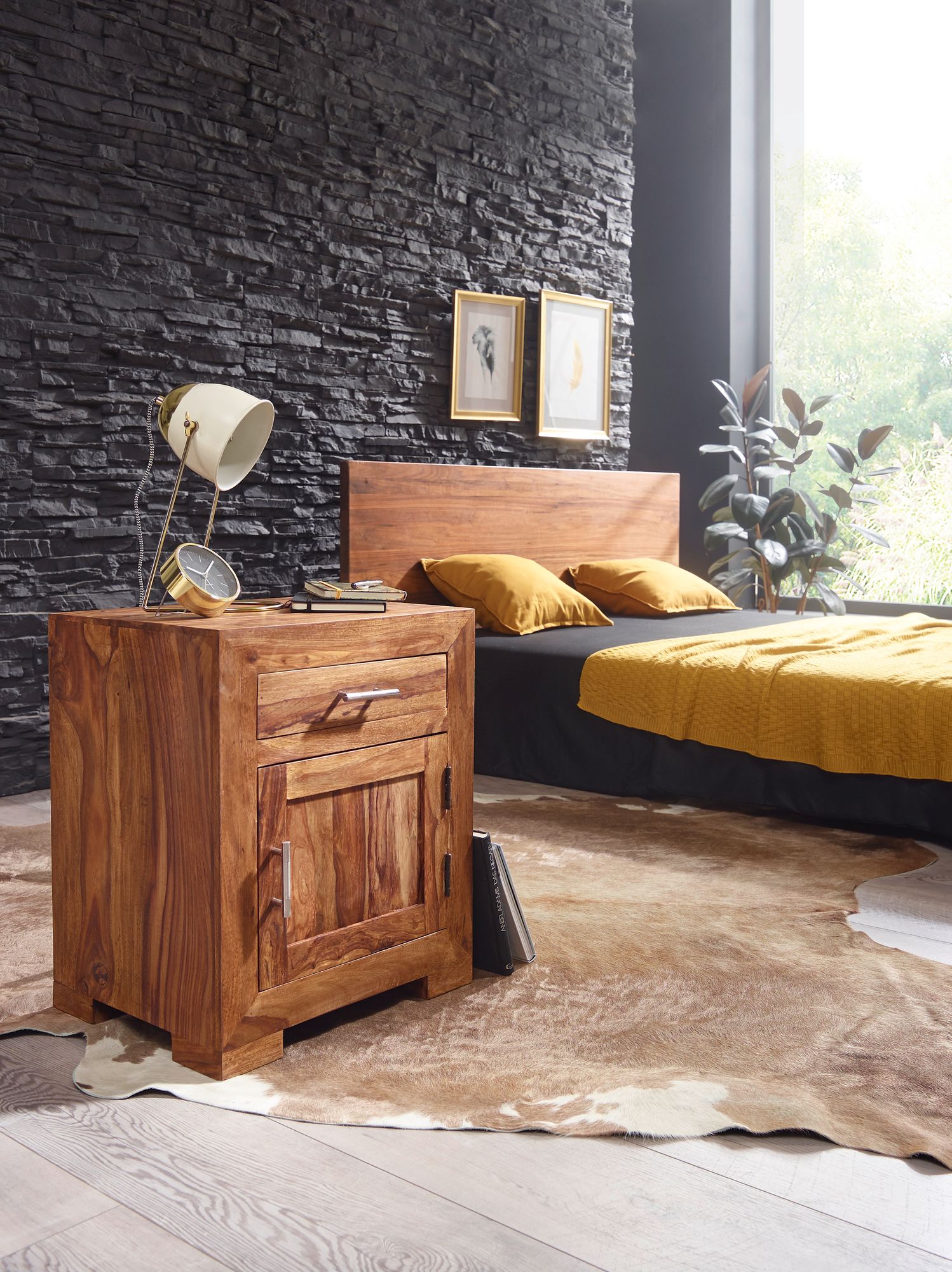 KADIMA DESIGN Massivholz Nachtschrank, Landhausstil, 60 cm Höhe, Schublade & Tür, Sheesham-Holz