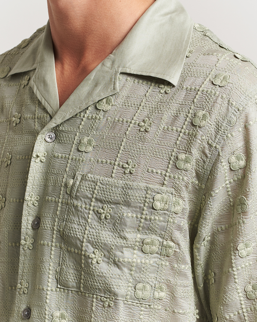 NN07 Ben Lyocell Fil-Coupé Embroidery Anglaise Shirt Sage Green