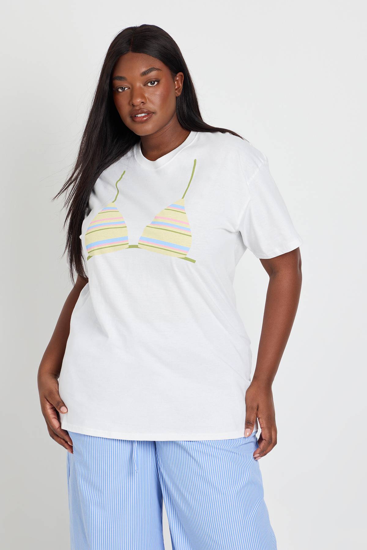 boohoo T-shirt Oversize Imprimé Bikini À Rayures Grande Taille
