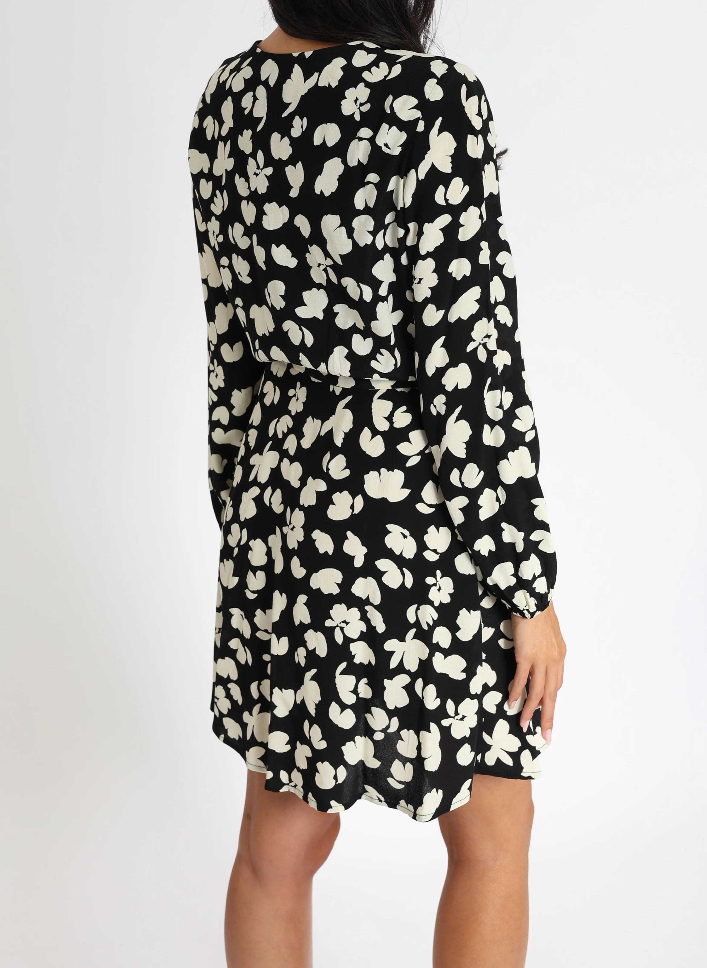 CARMEN - Robe portefeuille à motifs | Noir
