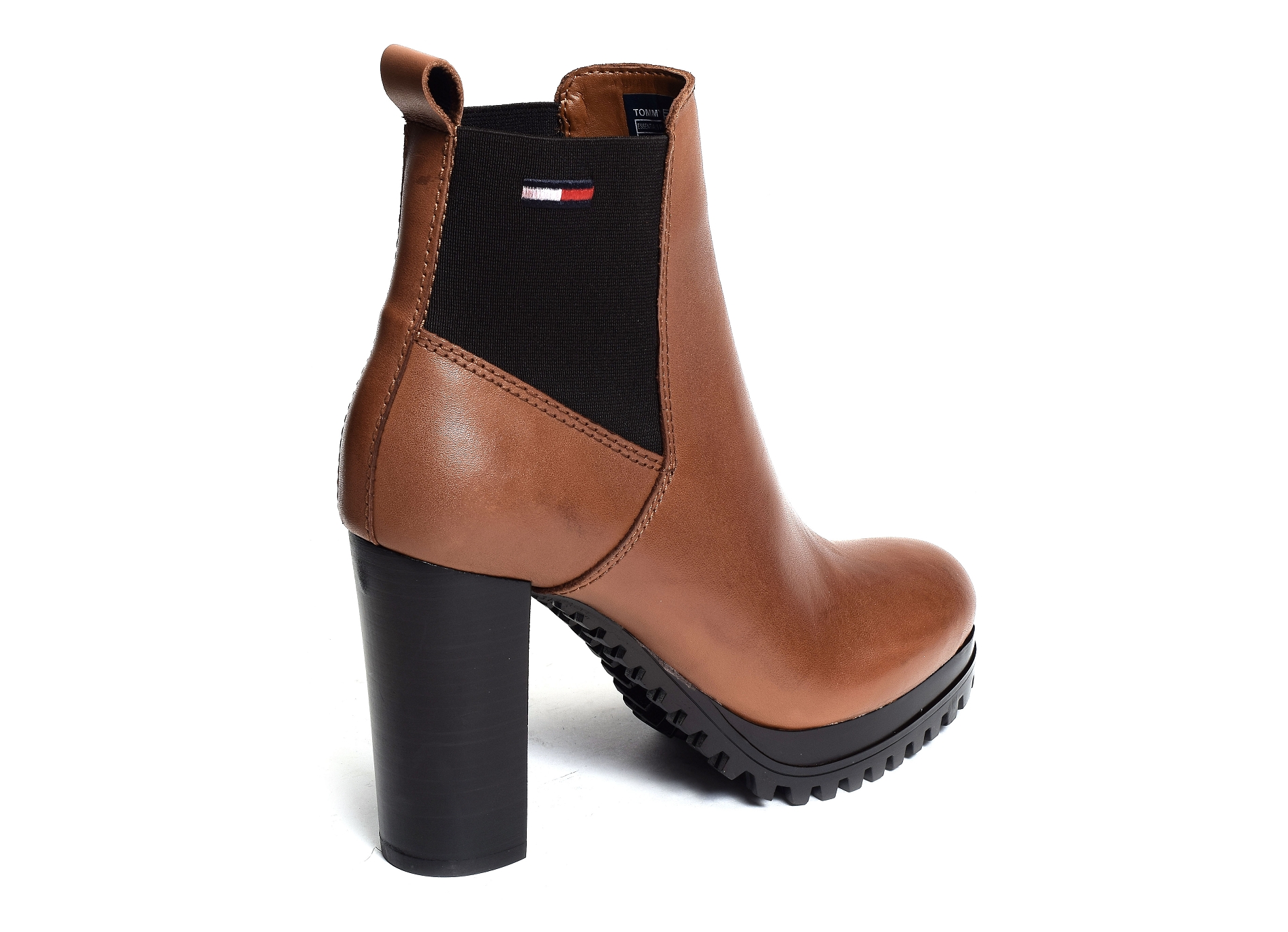 Essentials high heel boot 2045 camel