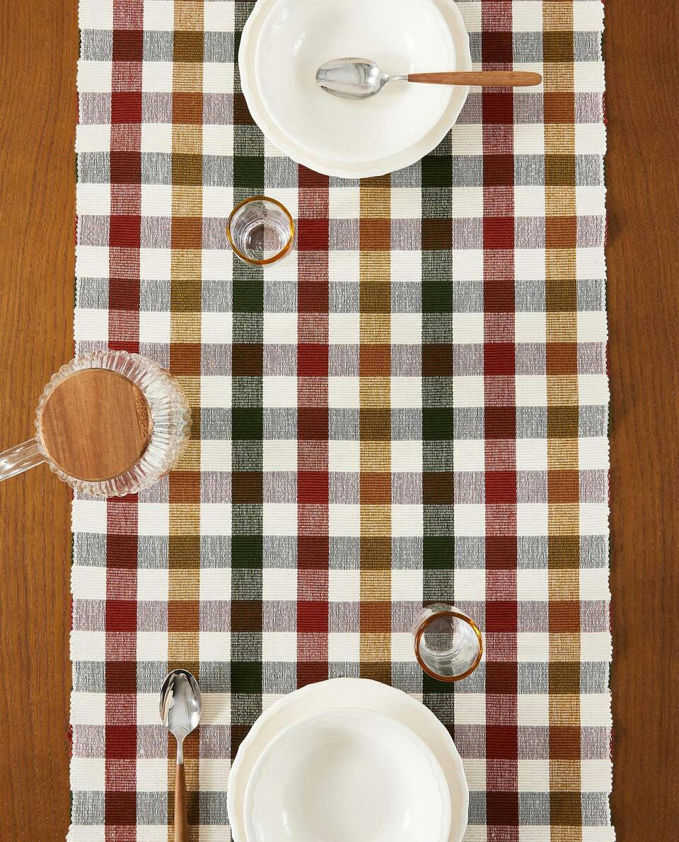 Caminho de mesa de algodão com agulha