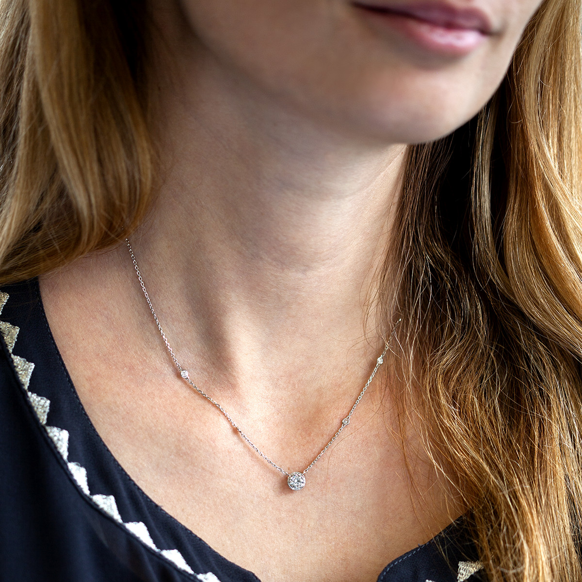 Collier MESSIKA d'occasion or 750 blanc diamants 42 cm
