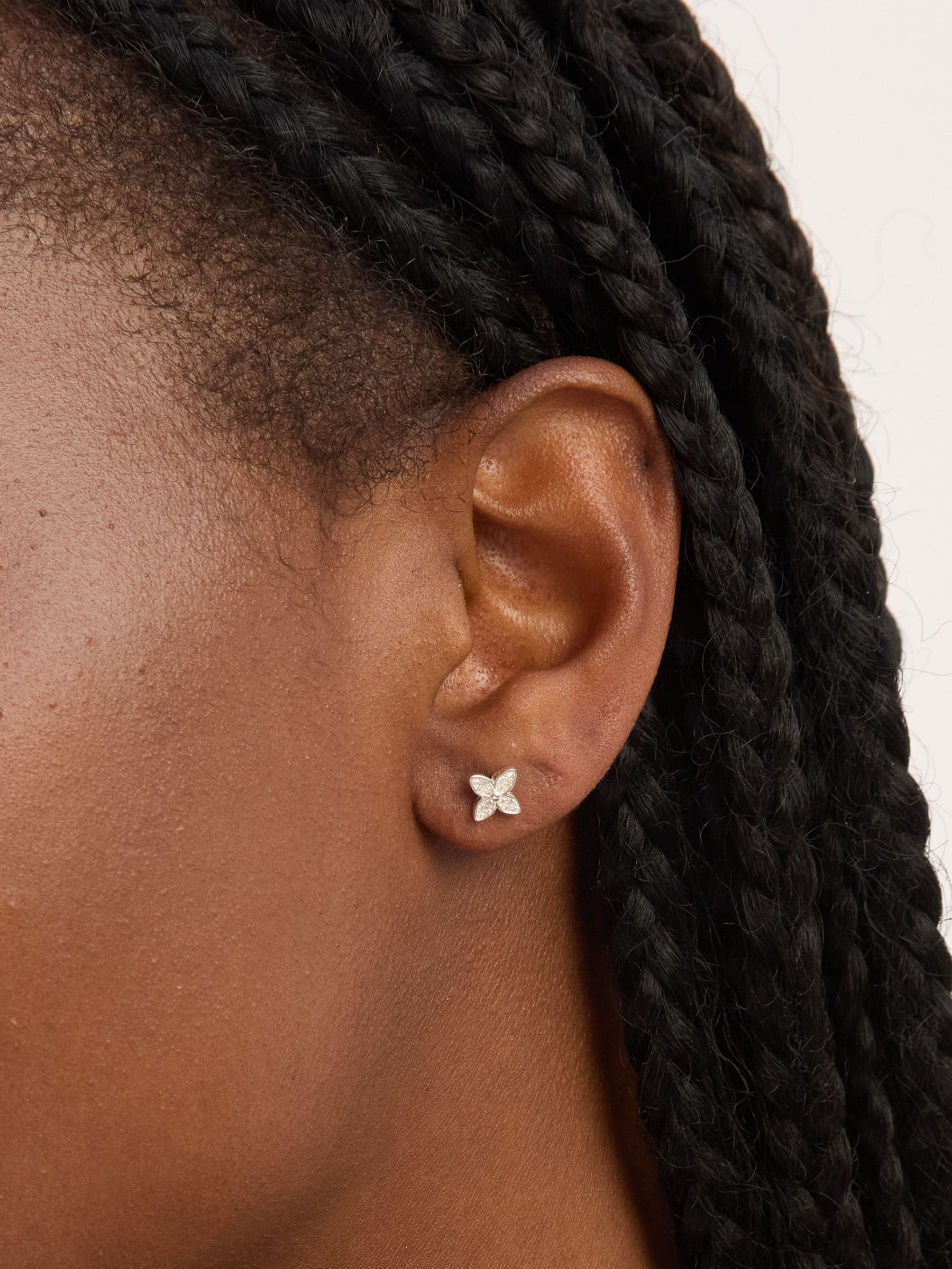 Simply Silver Cubic Zirconia Kiss Earrings Gift Cracker