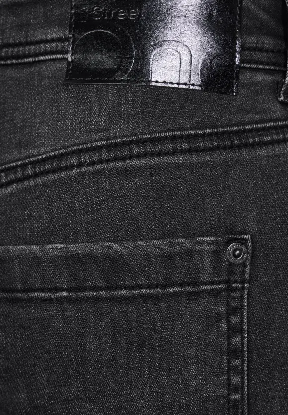 Casual Fit Jeans - soft black wash