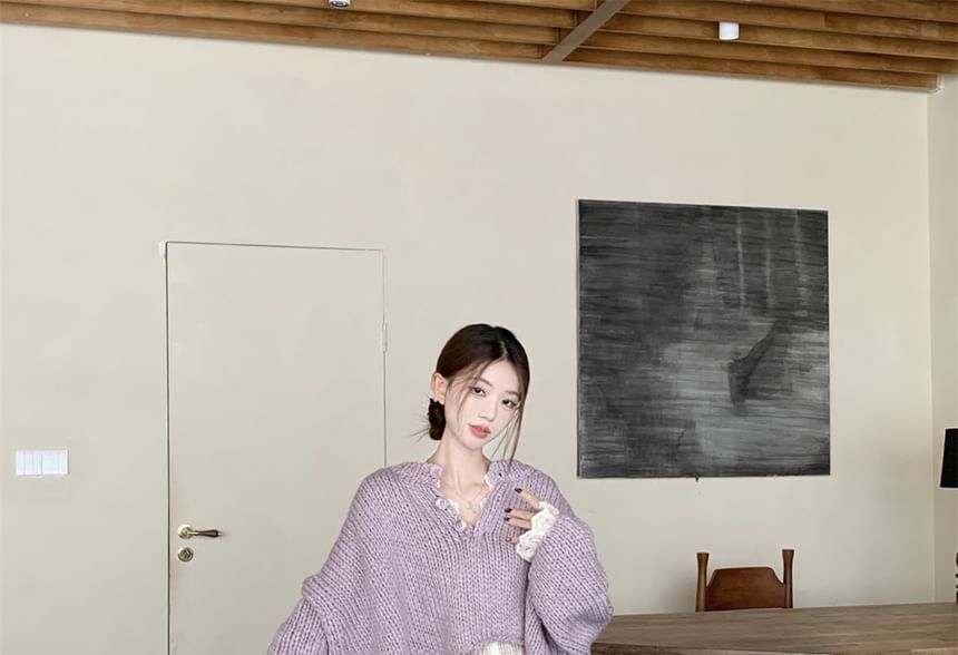 Shinsei - Henley asymmetrische oversized trui met franjes / V-hals blouse met lange mouwen en kant / Maxi A-lijn rok van mesh