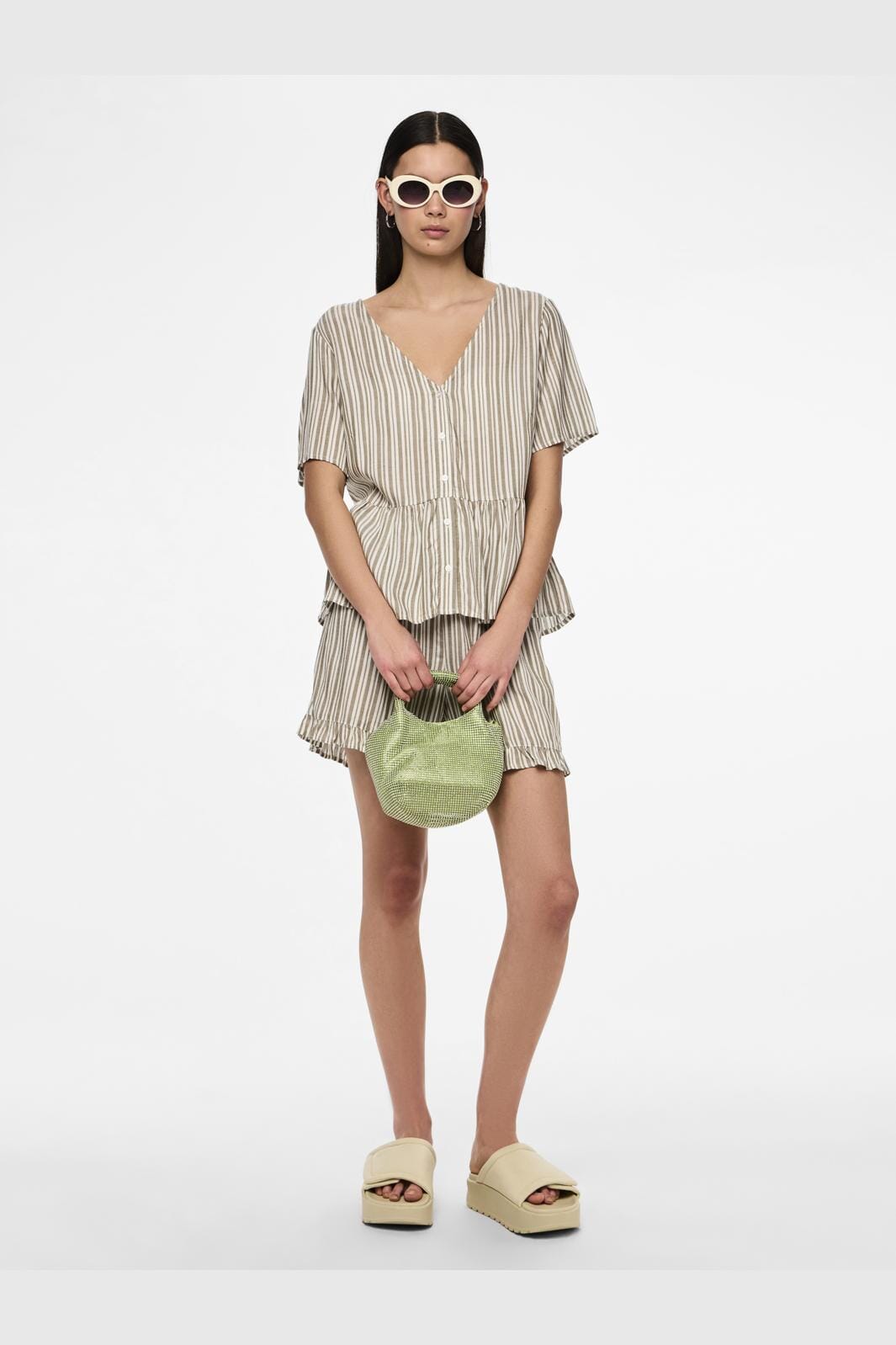 Pieces Pcalvina Ss Button Down Top 4472372 laurel oak cloud dancer