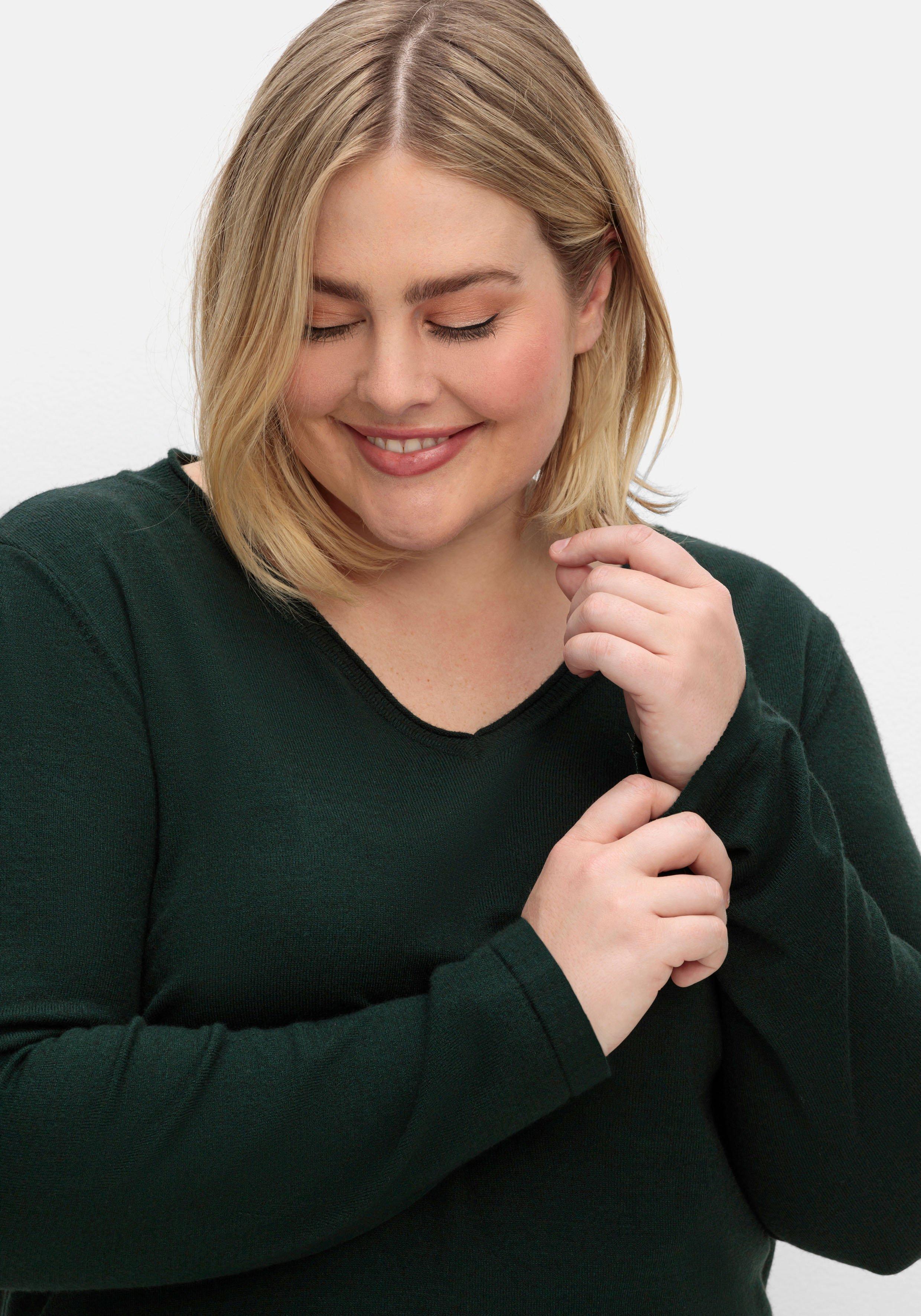 Flauschiger Pullover mit V-Ausschnitt