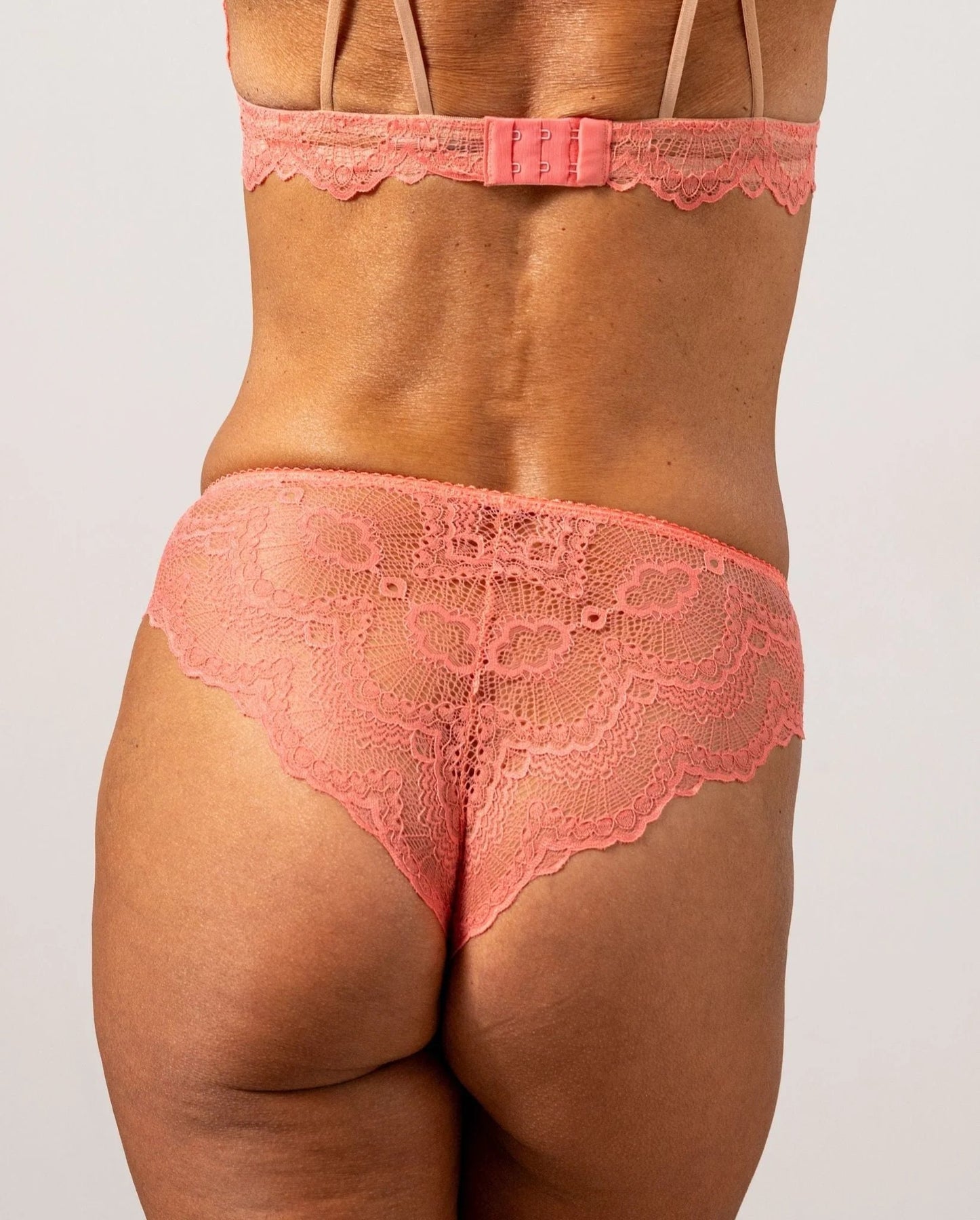 Understatement Underwear Lace Cheeky coral sand