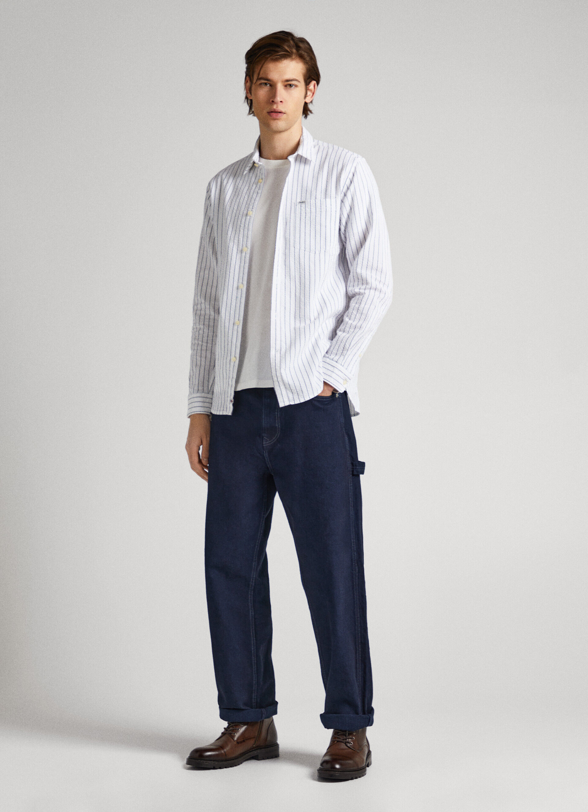 CAMISA LISTRADA CORTE REGULAR - branca