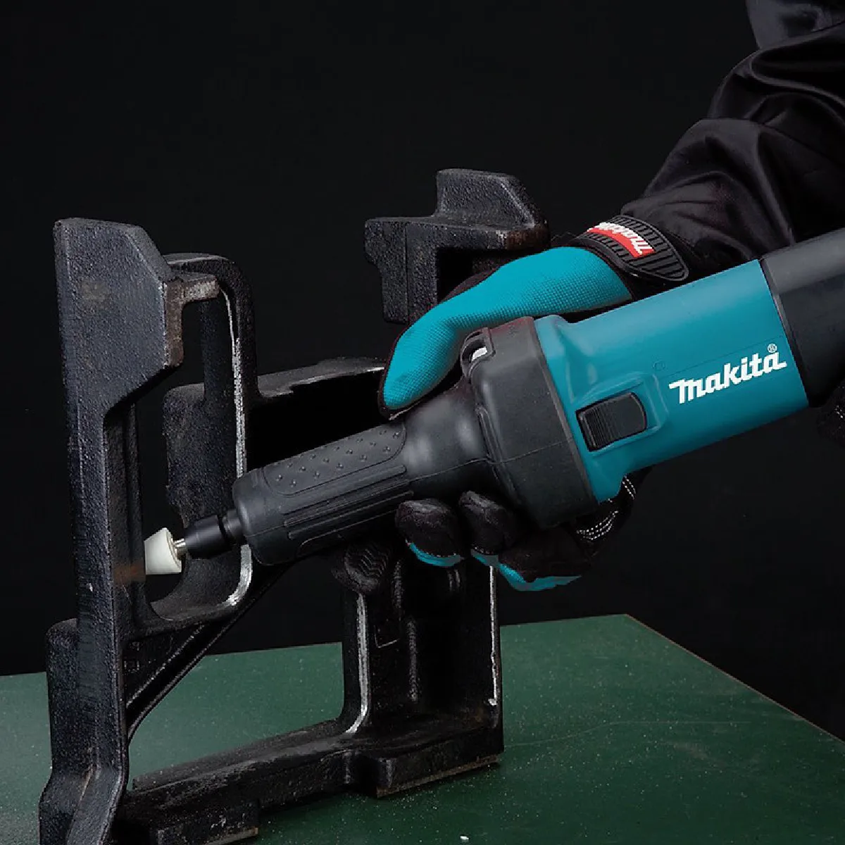 Makita GD0601