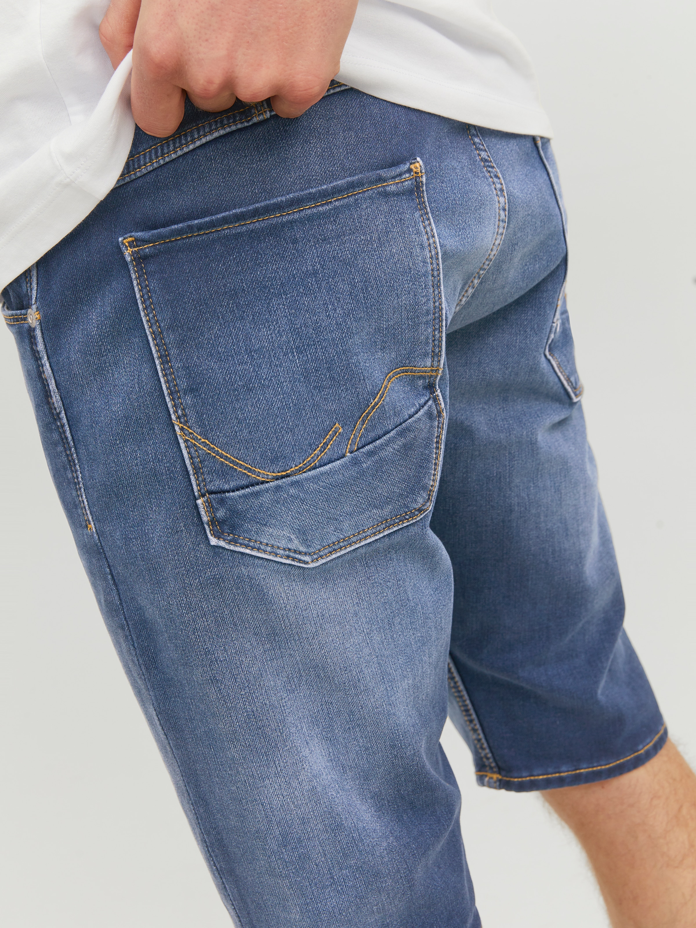 Jack & Jones Jeansshorts »JJISCALE JJLONG SHORTS GE 608 I.K SN«