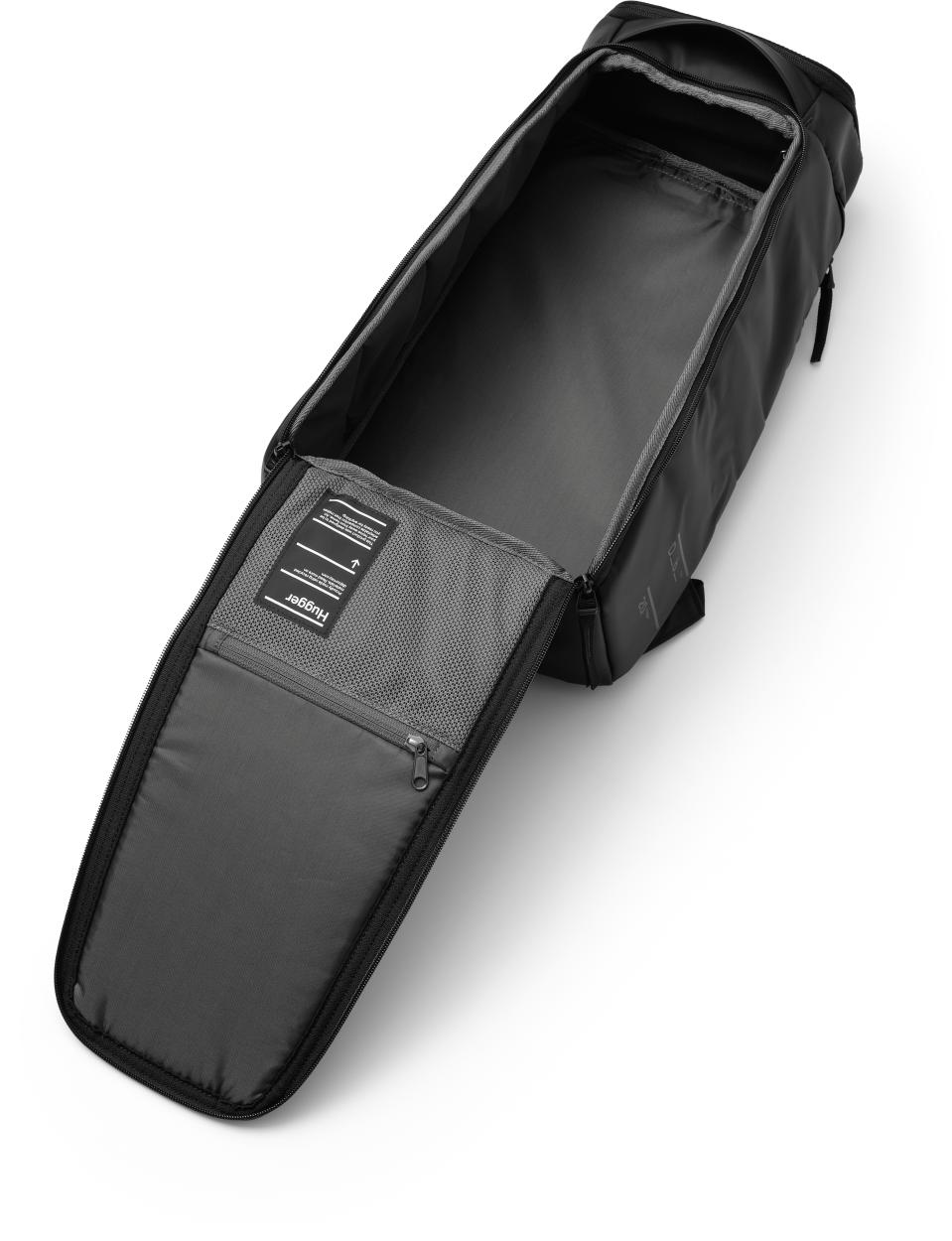 Db Hugger Backpack 20L Black Out