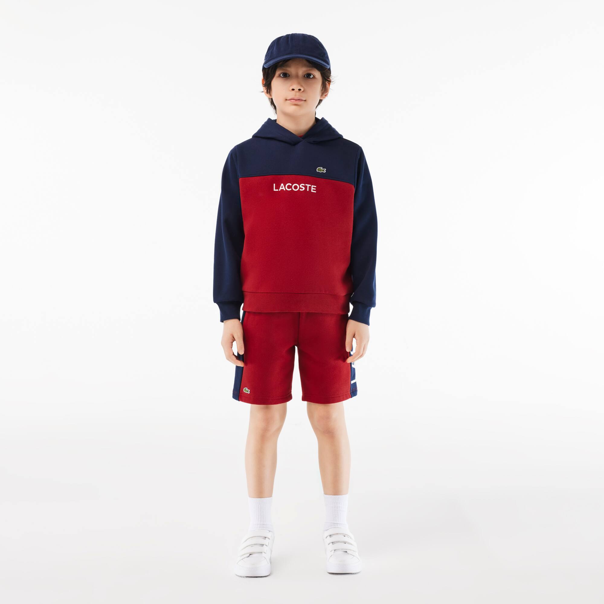 Short enfant Lacoste à bandes colorées en coton biologique Pantalons & Shorts - Rouge - Lacoste - Enfant