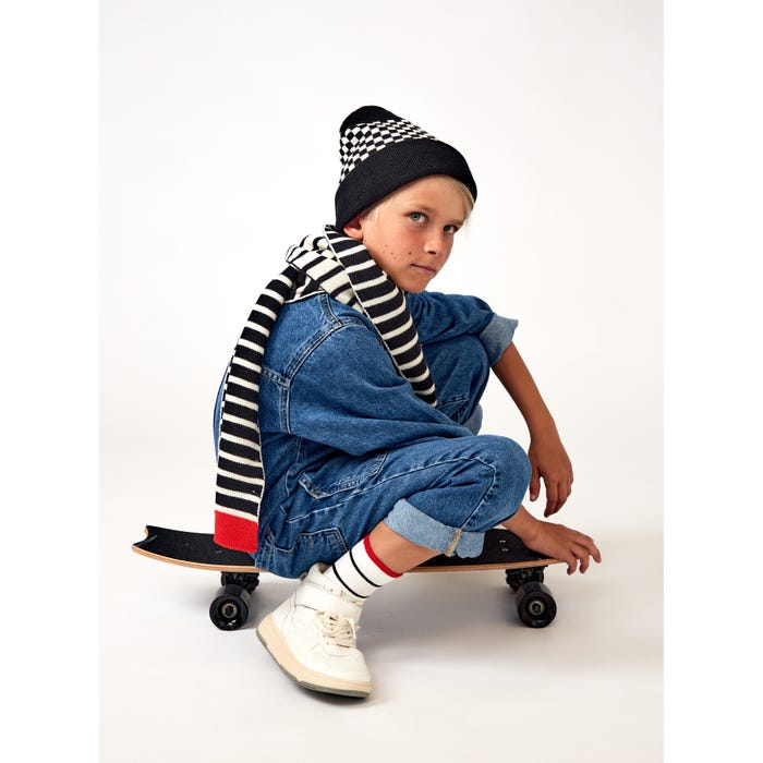 Veritas-Kids muts duo strepen