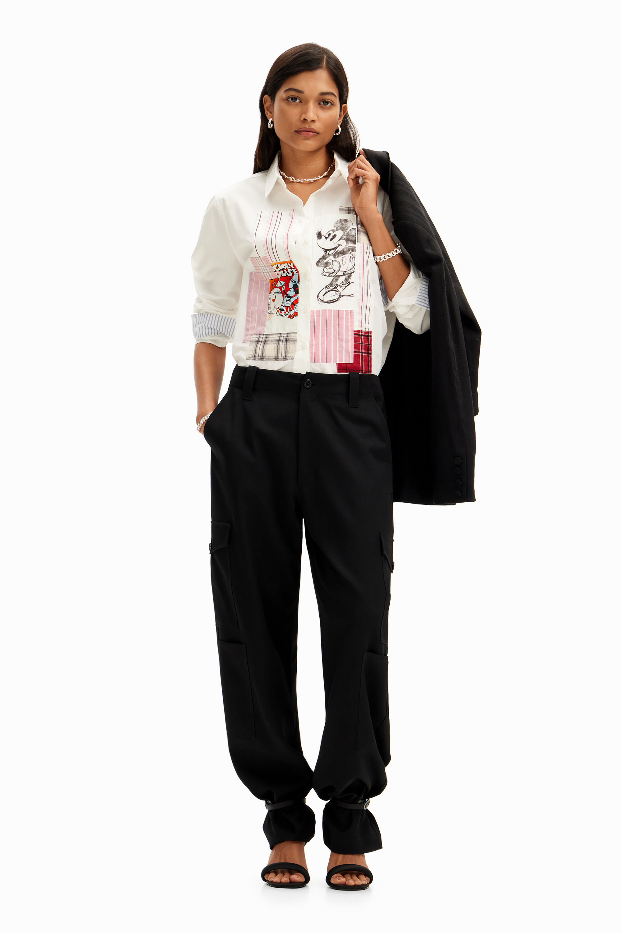 Camiseta com patch do Mickey Mouse