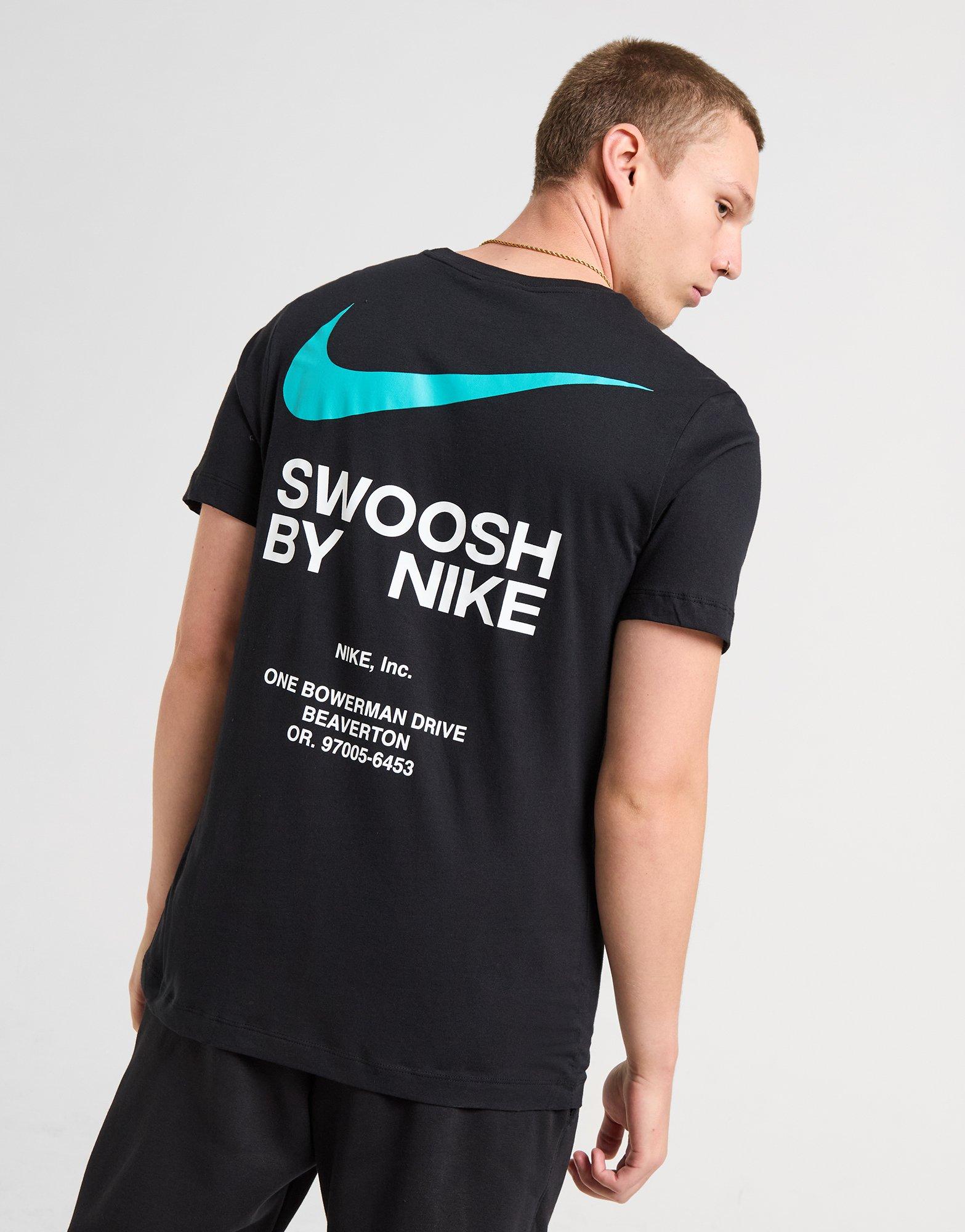 Nike T-Shirt Swoosh