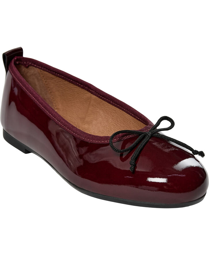 Pavement Lucy Lu Bordeaux patent