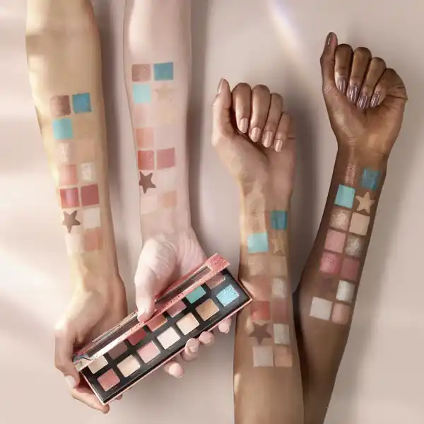 Coral Crush Slim Eyeshadow Palette 030 Under the Sea