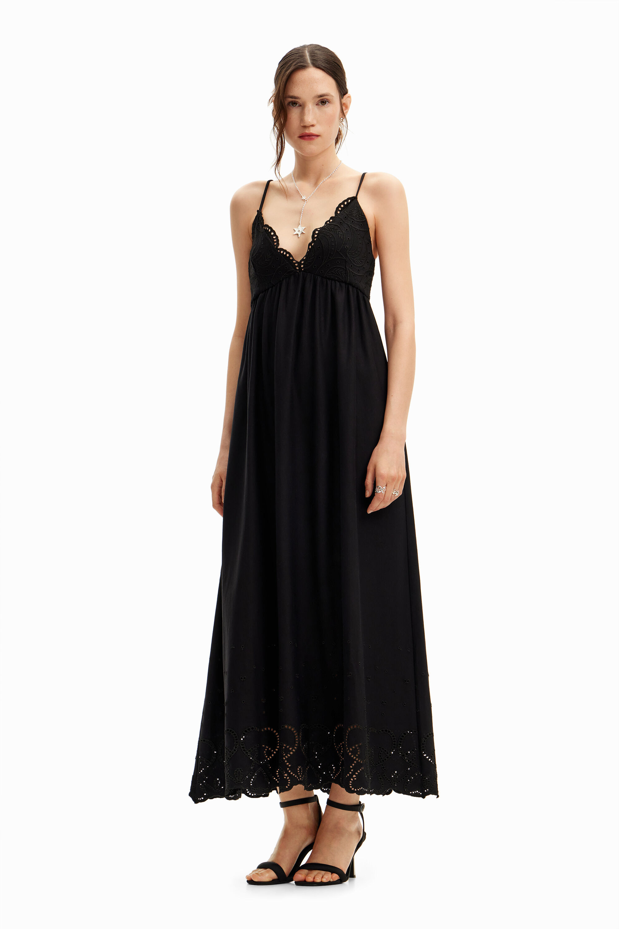 Vestido longo de renda