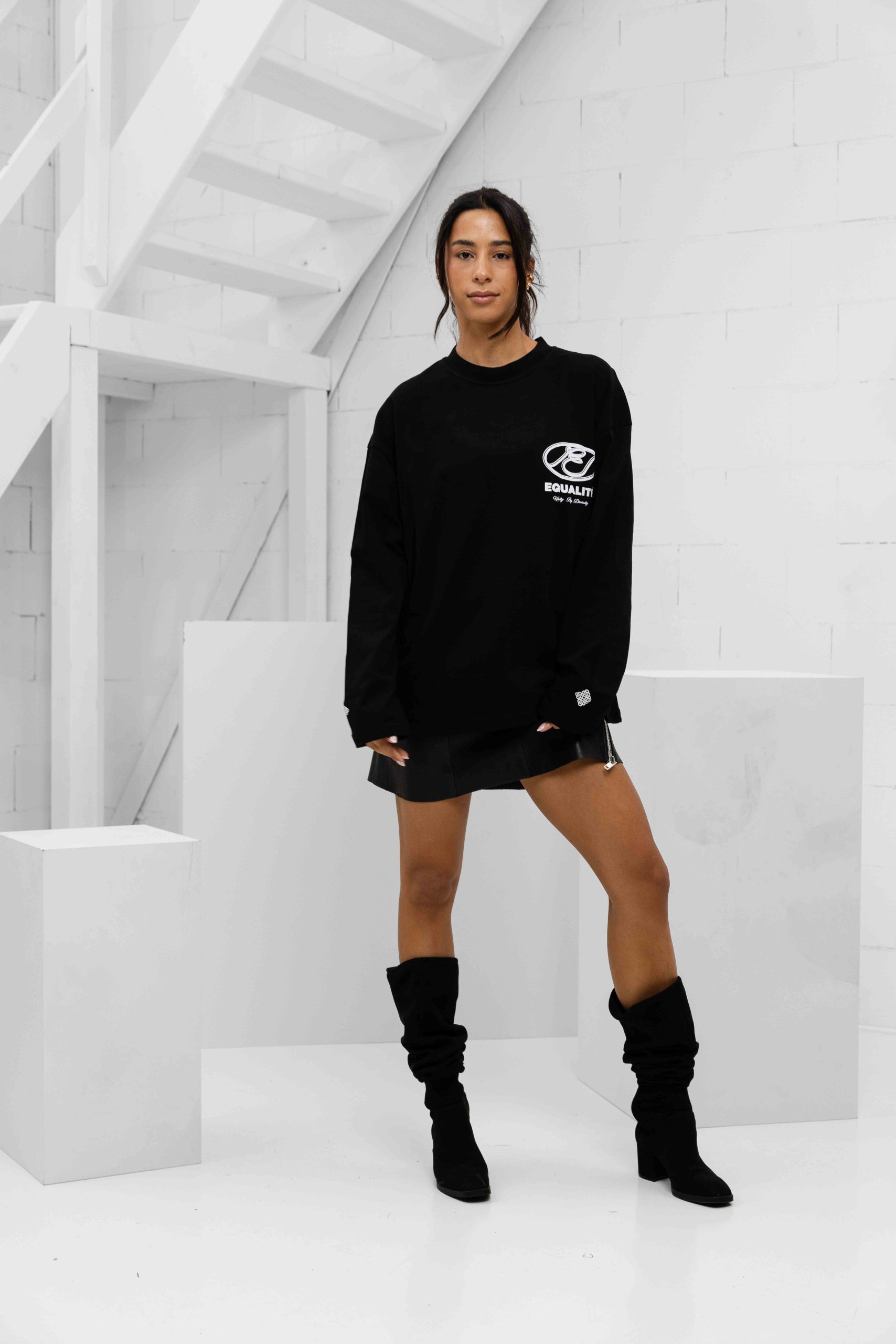 Equalité Arid Oversized Longsleeve Dames Zwart
