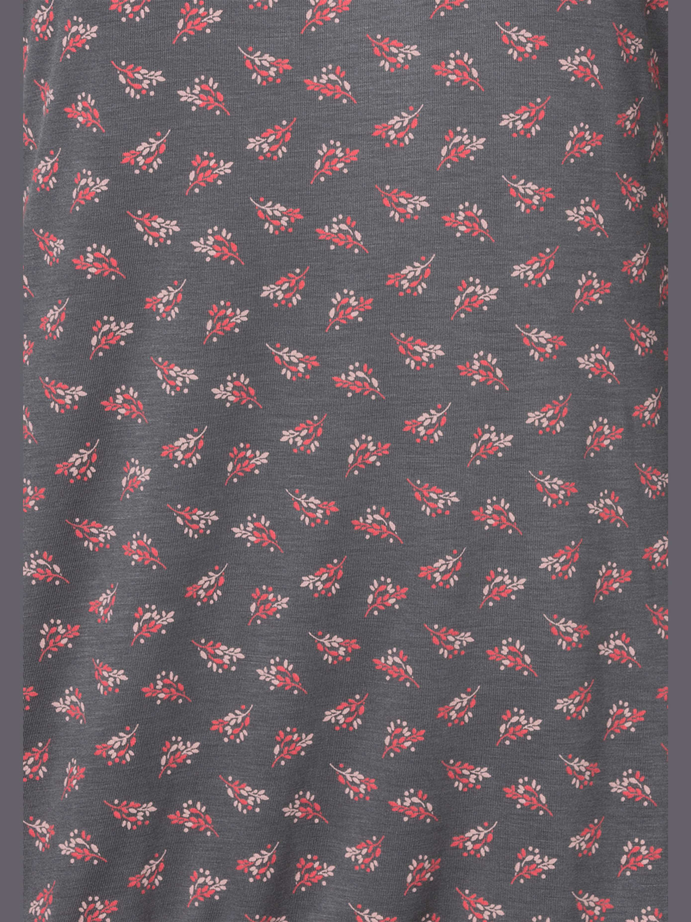 T-shirt petit nœud et découpe au niveau des manches