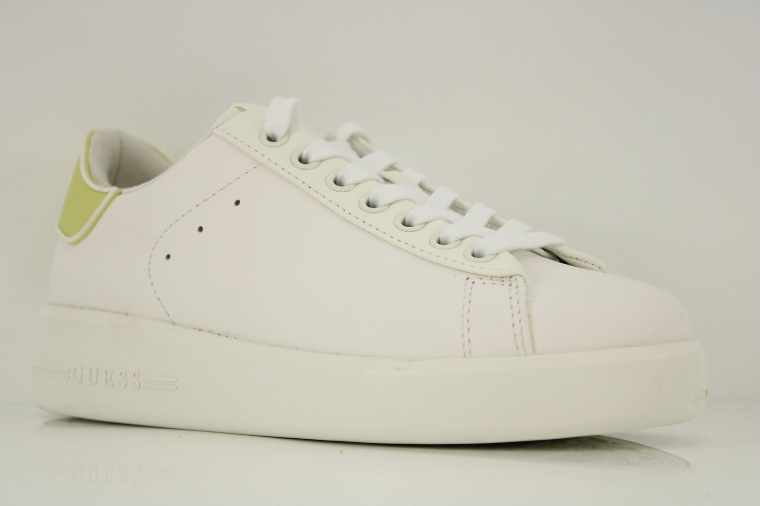 Guess Sneaker