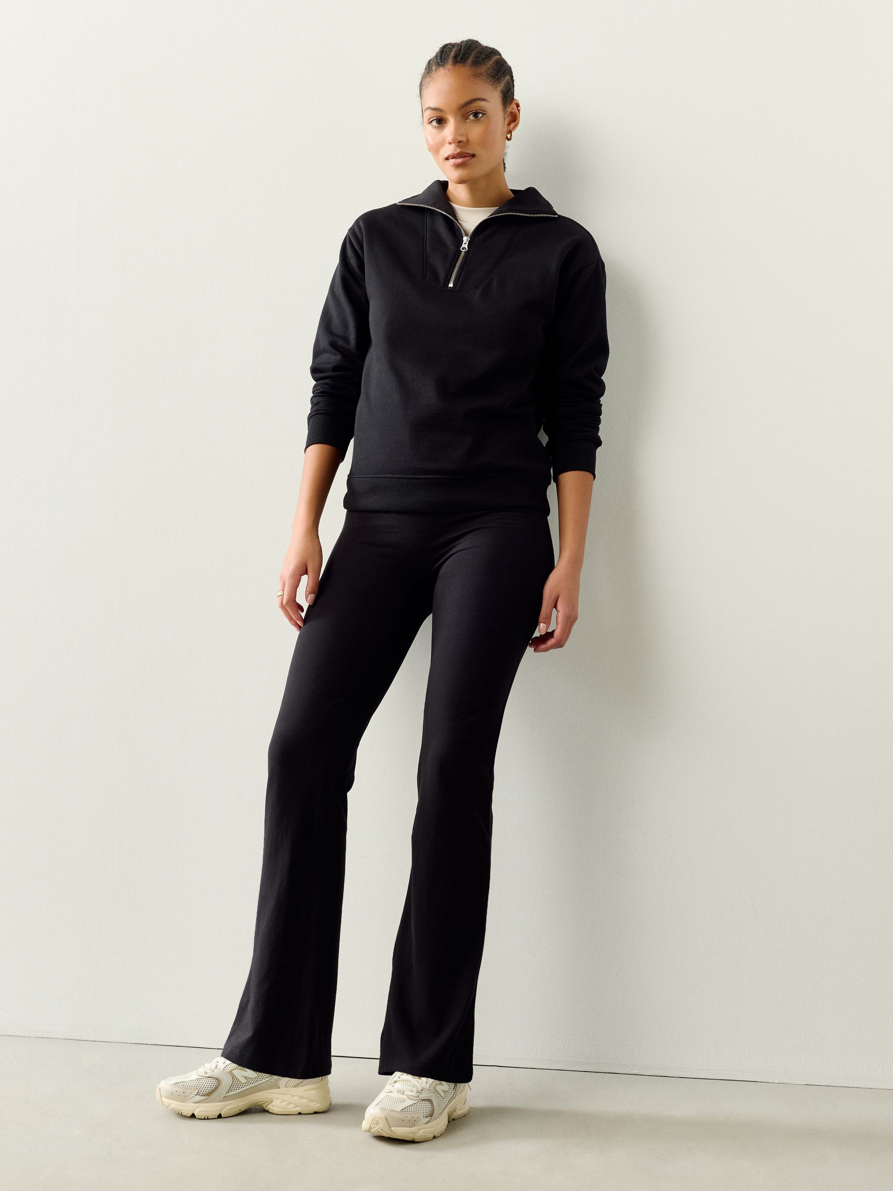 Zwart - Soft Touch Rib Ruched Flare Leggings