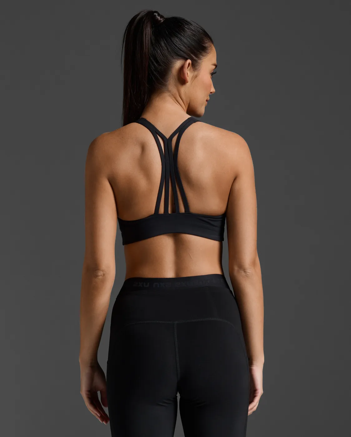 2XU Form Strappy Bra Black/black