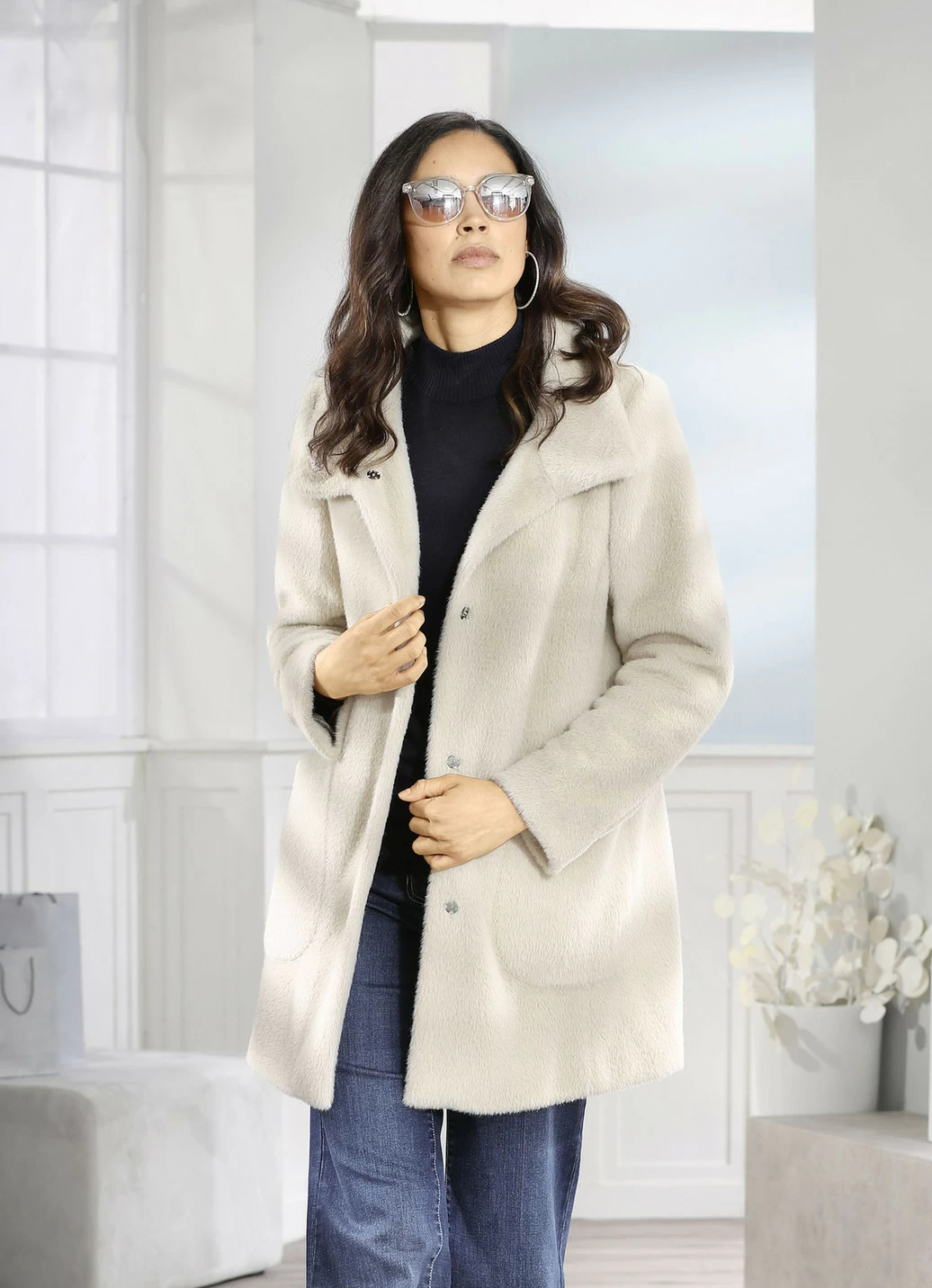 Jacke mit aparter Kragenlösung