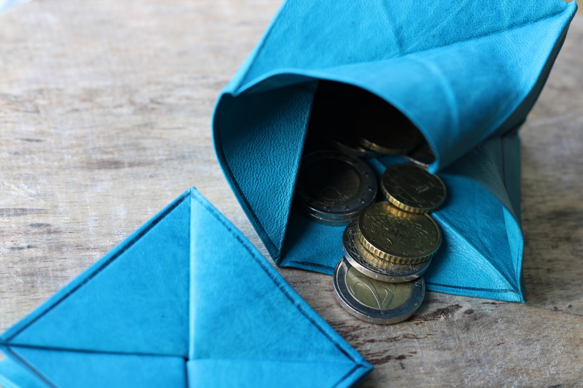Falt-Münzbörse aus Leder, blau, B 7 cm, T 7 cm, H 7 cm günstig bestellen
