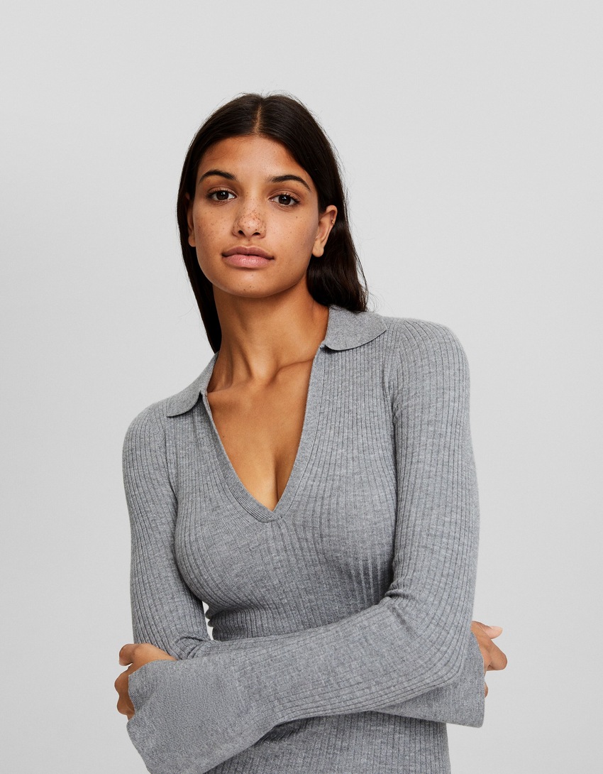 Vestido midi de manga comprida com gola polo