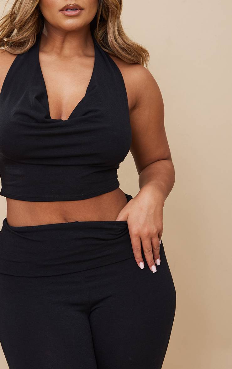 Noir Top Court Shape En Jersey Contour Avec Col Bénitier