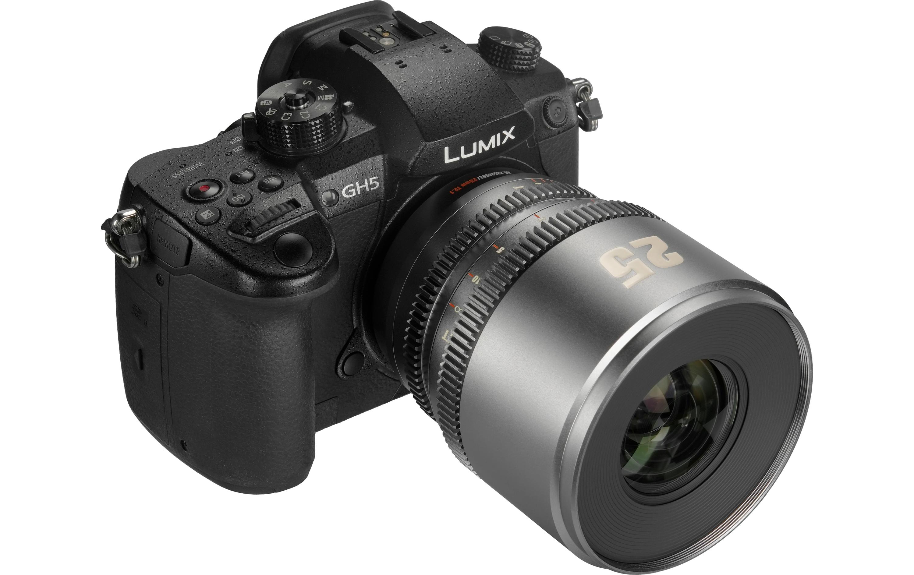 Festbrennweite 25mm T/2.1 – MFT<br>Kompaktes, leichtes Objektiv für Kameras mit Super35-Sensoren